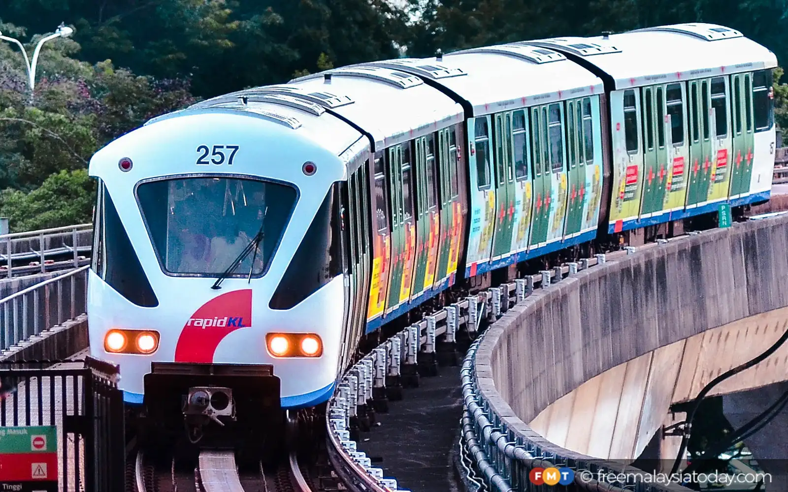 මහනුවර සැහැල්ලු දුම්රිය ව්‍යාපෘතිය  අත්හැර දැමීමට රජය තීරණය කරයි 