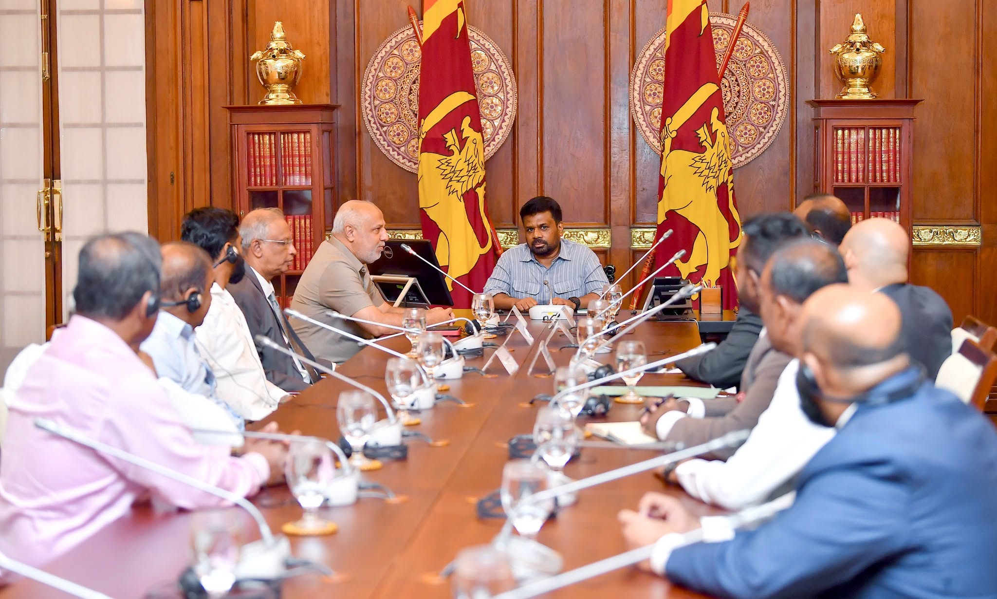 දෙමළ - මුස්ලිම් පක්ෂ 6 ක එකමුතුව සහ ජනාධිපති අතර හමුවක් 
