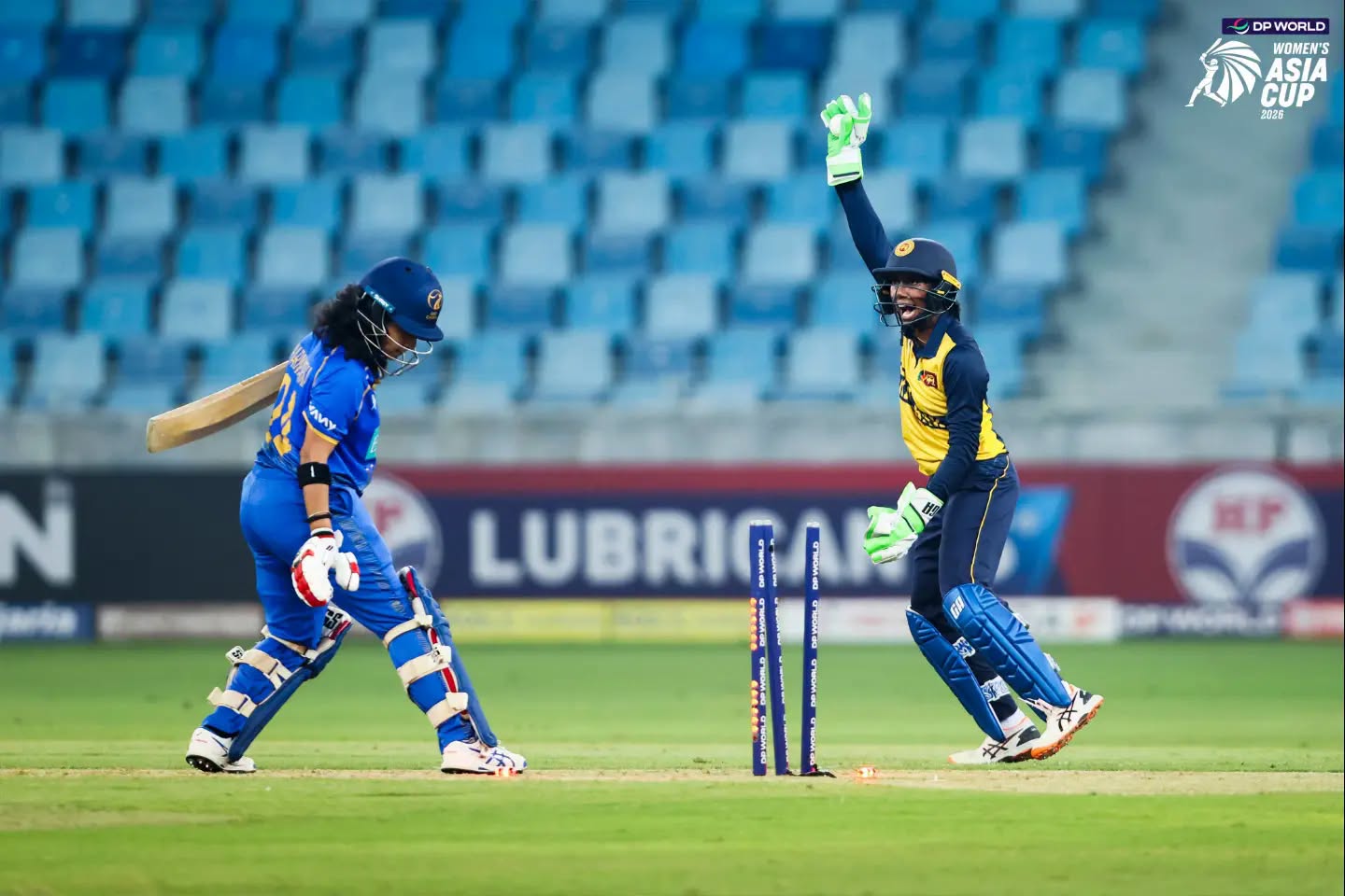 ශ්‍රී ලංකා ක්‍රීඩිකාවෝ එක්සත් අරාබි එමීර් රාජ්‍යය පරදවති 
