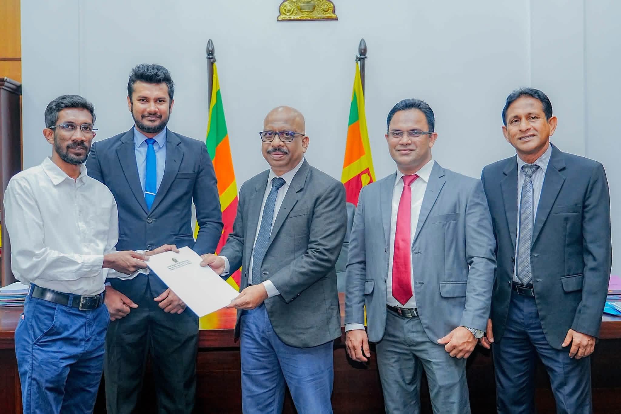 ජාතික තරුණ සේවා සභාවට නව අධ්‍යක්ෂ මණ්ඩල සාමාජිකයින් හය දෙනෙක්
