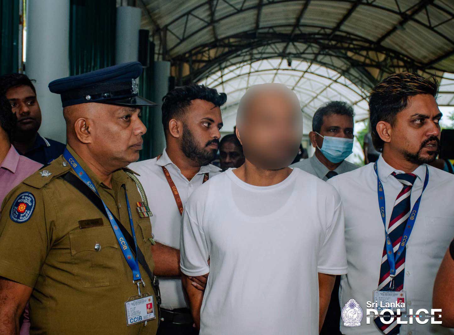 ඩුබායිහිදී අත්අඩංගුවට ගත් ප්‍රබල සංවිධානාත්මක අපරාධකරු 'බස් ලලිත්' දිවයිනට 