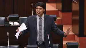 වෛද්‍ය රාමනාදන් අර්චුනාගේ මන්ත්‍රී ධුරයට එරෙහි පෙත්සම දෙසැම්බර් 16 කැඳවීමට නියෝග 