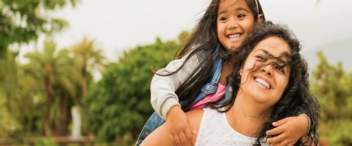 සමාජ මාධ්‍ය ඔස්සේ කාන්තාවන් සහ ළමුන්ගේ පෞද්ගලික ඡායාරූප අලෙවි කිරීමේ ජාවාරමක් 