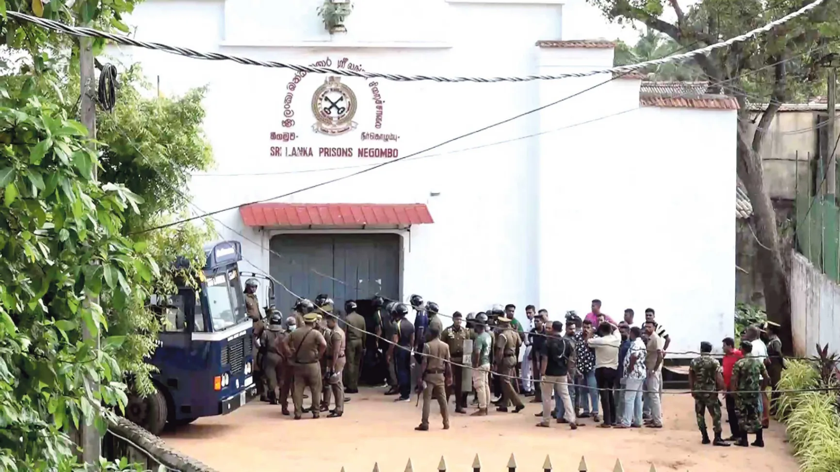 මීගමුව බන්ධනාගාරයේ යළිත් නොසන්සුන්තාවයක් : මරණ සංඛ්‍යාව 25ක් දක්වා ඉහළට