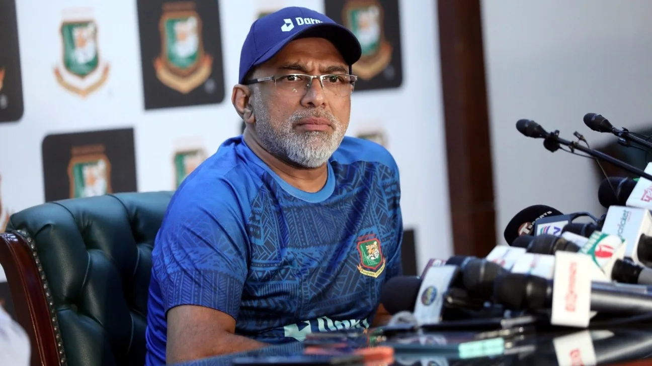 හතුරුසිංහට කෝටි 6 ක වන්දියක් ගෙවීමට ශ්‍රී ලංකා ක්‍රිකට් එකඟ වෙයි