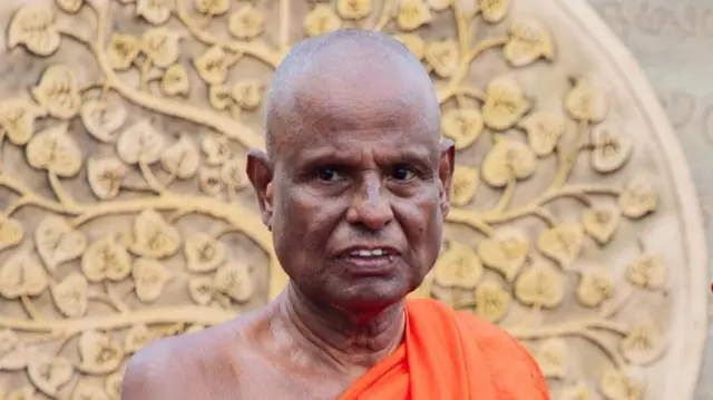 පල්ලේගම හේමරතන හිමියන් අටමස්ථානාධිපති ධුරයෙන් ඉවතට