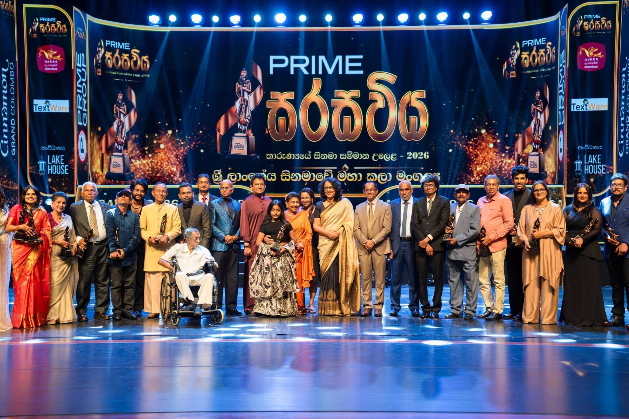 37 වැනි සරසවිය සිනමා සම්මාන උළෙලේ හොඳම නළුවා ප්‍රියන්ත : හොඳම සහ ජනප්‍රියම නිළිය සැන්ඩ්‍රා 